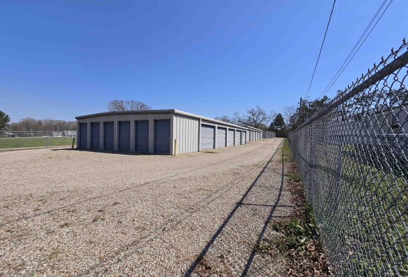 360 BLACK PL, Savannah, Tennessee 38372, ,Commercial/industrial,For Sale,BLACK,10220811