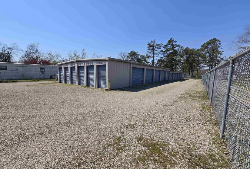 360 BLACK PL, Savannah, Tennessee 38372, ,Commercial/industrial,For Sale,BLACK,10220811