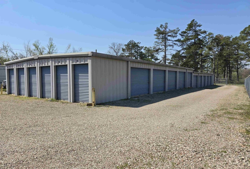 360 BLACK PL, Savannah, Tennessee 38372, ,Commercial/industrial,For Sale,BLACK,10220811
