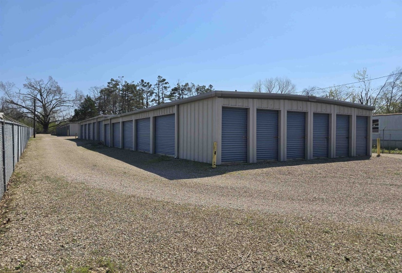 360 BLACK PL, Savannah, Tennessee 38372, ,Commercial/industrial,For Sale,BLACK,10220811