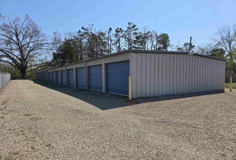 360 BLACK PL, Savannah, Tennessee 38372, ,Commercial/industrial,For Sale,BLACK,10220811