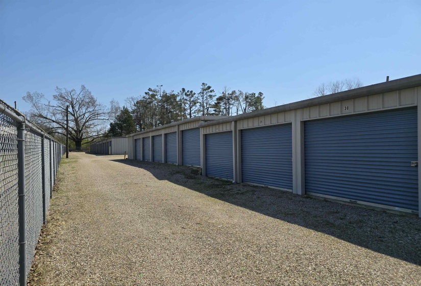 360 BLACK PL, Savannah, Tennessee 38372, ,Commercial/industrial,For Sale,BLACK,10220811