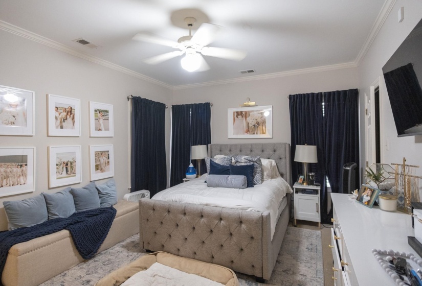 525 RIENZI DR, Memphis, Tennessee 38103, 2 Bedrooms Bedrooms, 5 Rooms Rooms,2.1 BathroomsBathrooms,Rental Properties,For Sale,RIENZI,10220801