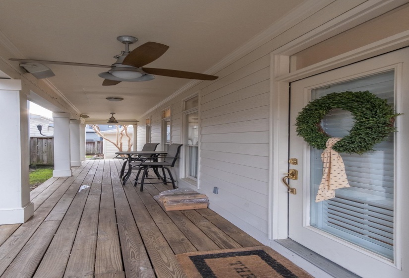 525 RIENZI DR, Memphis, Tennessee 38103, 2 Bedrooms Bedrooms, 5 Rooms Rooms,2.1 BathroomsBathrooms,Rental Properties,For Sale,RIENZI,10220801