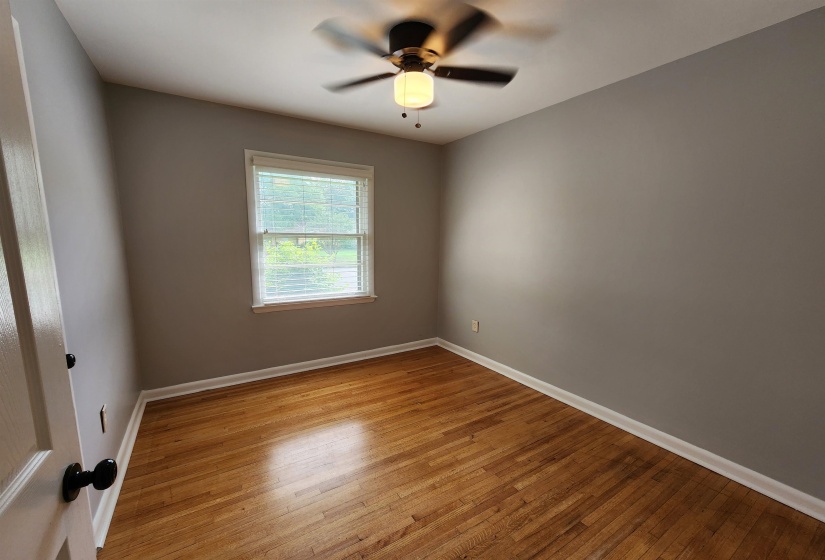 1315 WHITE STATION RD, Memphis, Tennessee 38117, 3 Bedrooms Bedrooms, 6 Rooms Rooms,1 BathroomBathrooms,Rental Properties,For Sale,WHITE STATION,10220808