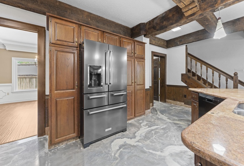 8449 LANSINGWOOD CV, Germantown, Tennessee 38139, 4 Bedroom Bedrooms, 1 Room Rooms,4.2 BathroomBathrooms,Residential,For Sale,LANSINGWOOD,0,10220804