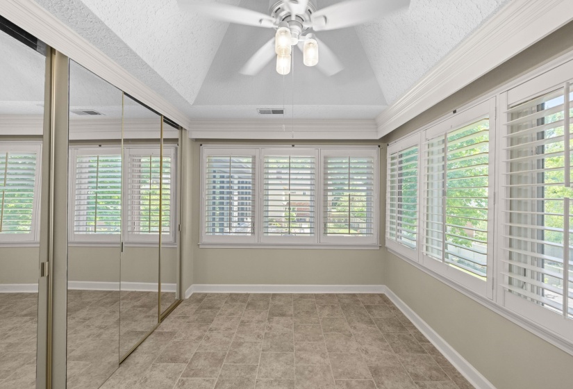 8449 LANSINGWOOD CV, Germantown, Tennessee 38139, 4 Bedroom Bedrooms, 1 Room Rooms,4.2 BathroomBathrooms,Residential,For Sale,LANSINGWOOD,0,10220804