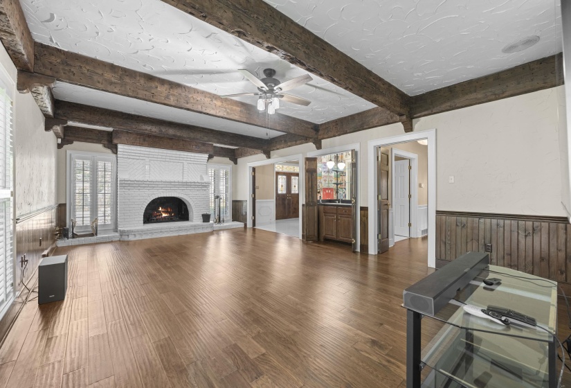 8449 LANSINGWOOD CV, Germantown, Tennessee 38139, 4 Bedroom Bedrooms, 1 Room Rooms,4.2 BathroomBathrooms,Residential,For Sale,LANSINGWOOD,0,10220804