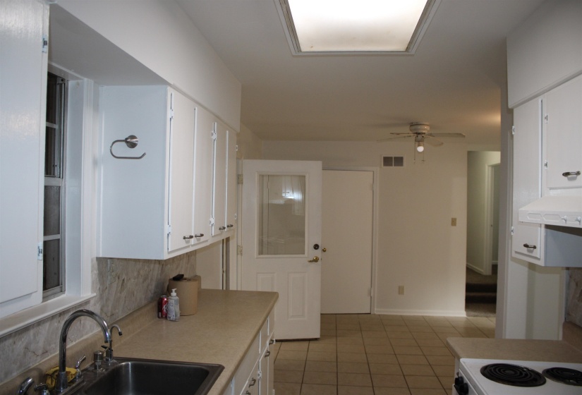 5552 MILLBRANCH RD, Memphis, Tennessee 38116, 3 Bedroom Bedrooms, 5 Room Rooms,1 BathroomBathrooms,Residential,For Sale,MILLBRANCH,0,10220805