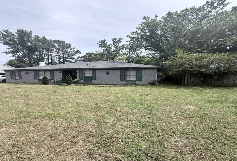 3784 BROOKMEADE ST, Memphis, Tennessee 38127, 4 Bedroom Bedrooms, 7 Room Rooms,2 BathroomBathrooms,Residential,For Sale,BROOKMEADE,0,10220812