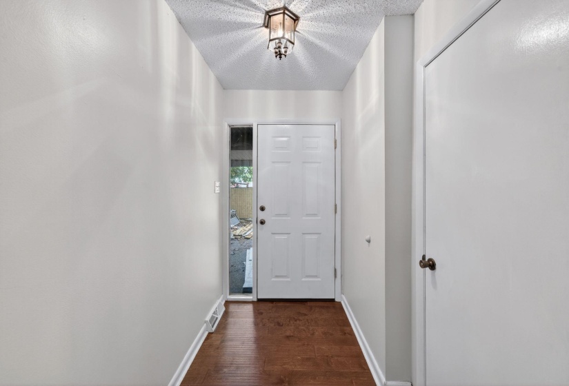 1104 PARKWAY ST, Jackson, Tennessee 38305-5008, 2 Bedroom Bedrooms, 5 Room Rooms,2 BathroomBathrooms,Residential,For Sale,PARKWAY,0,10220813