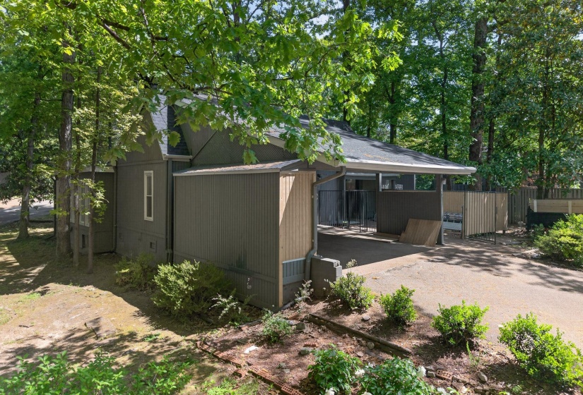 1104 PARKWAY ST, Jackson, Tennessee 38305-5008, 2 Bedroom Bedrooms, 5 Room Rooms,2 BathroomBathrooms,Residential,For Sale,PARKWAY,0,10220813