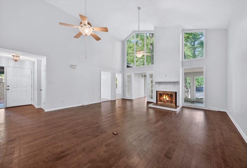 1104 PARKWAY ST, Jackson, Tennessee 38305-5008, 2 Bedroom Bedrooms, 5 Room Rooms,2 BathroomBathrooms,Residential,For Sale,PARKWAY,0,10220813