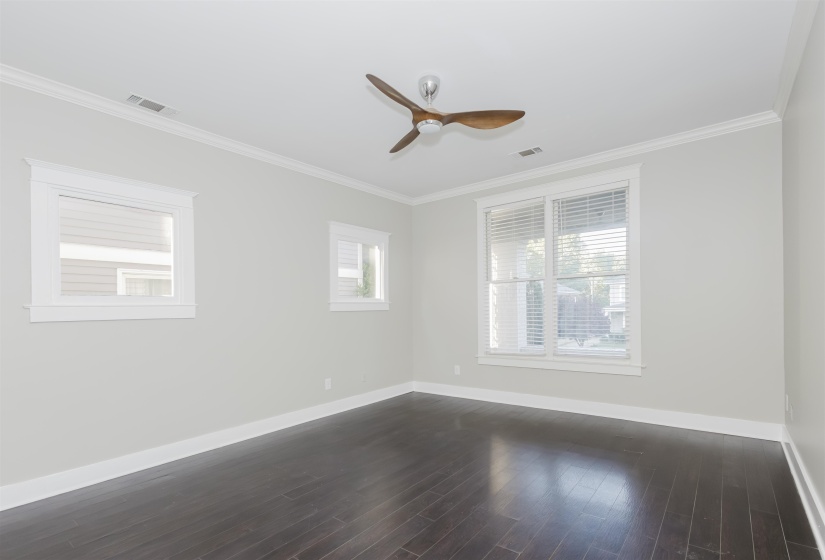 357 ANGELUS ST, Memphis, Tennessee 38112, 4 Bedroom Bedrooms, 7 Room Rooms,3 BathroomBathrooms,Residential,For Sale,ANGELUS,0,10220815