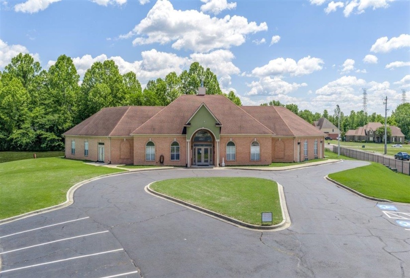 5320 CROSSFIELD RD, Memphis, Tennessee 38109, 3 Bedrooms Bedrooms, 6 Rooms Rooms,2 BathroomsBathrooms,Residential,For Sale,CROSSFIELD,10220831
