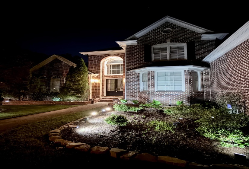 1816 NEW RIVERDALE RD, Germantown, Tennessee 38138, 5 Bedroom Bedrooms, 10 Room Rooms,5.1 BathroomBathrooms,Residential,For Sale,NEW RIVERDALE,0,10220834