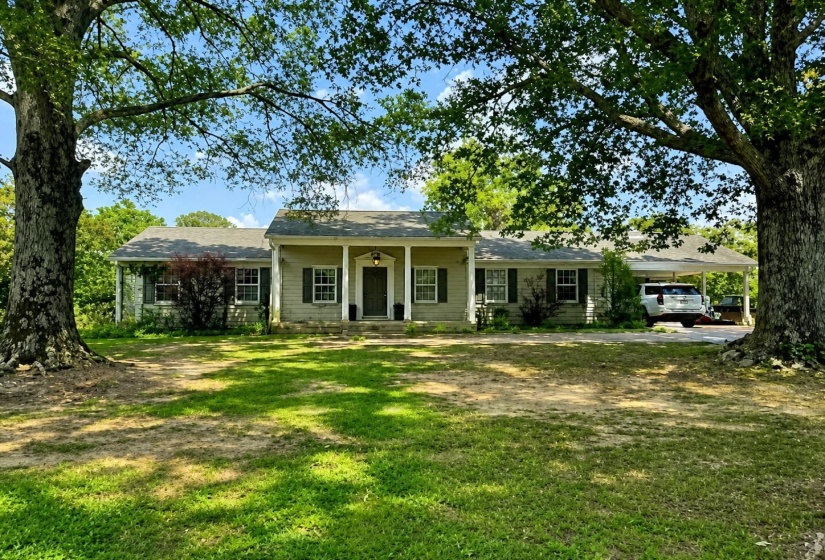 8280 HWY 196 HWY, Collierville, Tennessee 38017, 4 Bedroom Bedrooms, 9 Room Rooms,3 BathroomBathrooms,Rental Properties,For Sale,HWY 196,0,10220845