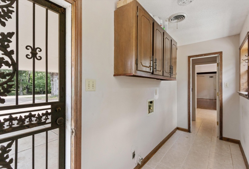 8280 HWY 196 HWY, Collierville, Tennessee 38017, 4 Bedroom Bedrooms, 9 Room Rooms,3 BathroomBathrooms,Rental Properties,For Sale,HWY 196,0,10220845