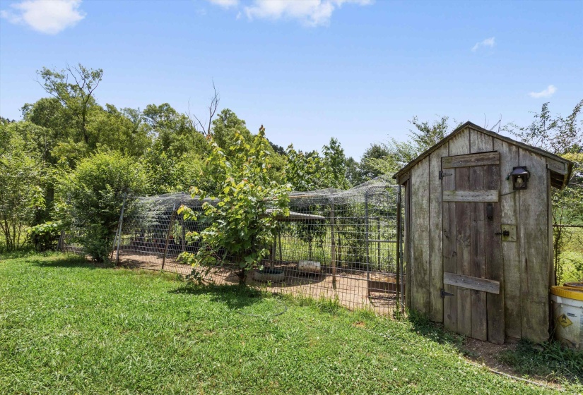 8280 HWY 196 HWY, Collierville, Tennessee 38017, 4 Bedroom Bedrooms, 9 Room Rooms,3 BathroomBathrooms,Rental Properties,For Sale,HWY 196,0,10220845