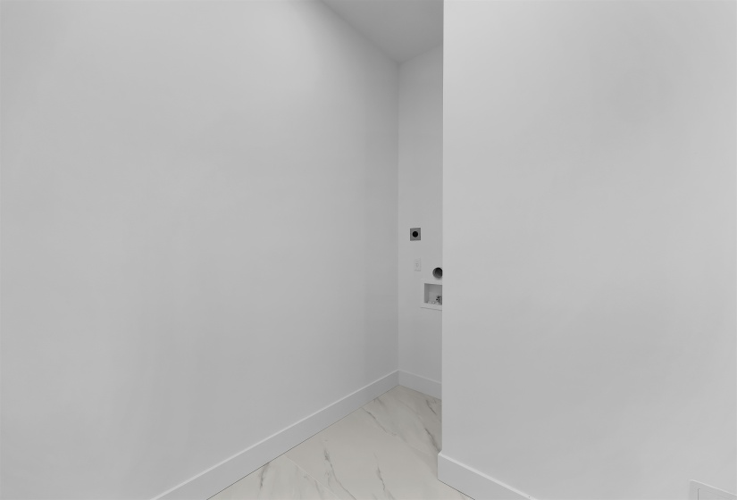 158 CARIBE ROYALE PT, Savannah, Tennessee 38372, 5 Bedroom Bedrooms, 7 Room Rooms,4.1 BathroomBathrooms,Residential,For Sale,CARIBE ROYALE,0,10220850
