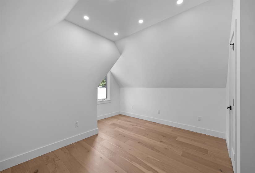 158 CARIBE ROYALE PT, Savannah, Tennessee 38372, 5 Bedroom Bedrooms, 7 Room Rooms,4.1 BathroomBathrooms,Residential,For Sale,CARIBE ROYALE,0,10220850
