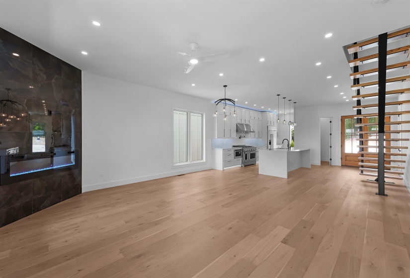 158 CARIBE ROYALE PT, Savannah, Tennessee 38372, 5 Bedroom Bedrooms, 7 Room Rooms,4.1 BathroomBathrooms,Residential,For Sale,CARIBE ROYALE,0,10220850