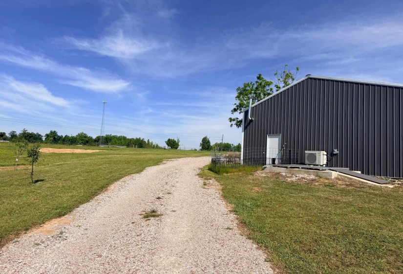 819 MAPLE ST, Adamsville, Tennessee 38310, 1 Bedroom Bedrooms, 7 Room Rooms,1.1 BathroomBathrooms,Residential,For Sale,MAPLE,0,10220857