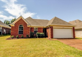 8129 COUNTRY MILL CV, Memphis, Tennessee 38016, 3 Bedrooms Bedrooms, 7 Rooms Rooms,2 BathroomsBathrooms,Residential,For Sale,COUNTRY MILL,10220858
