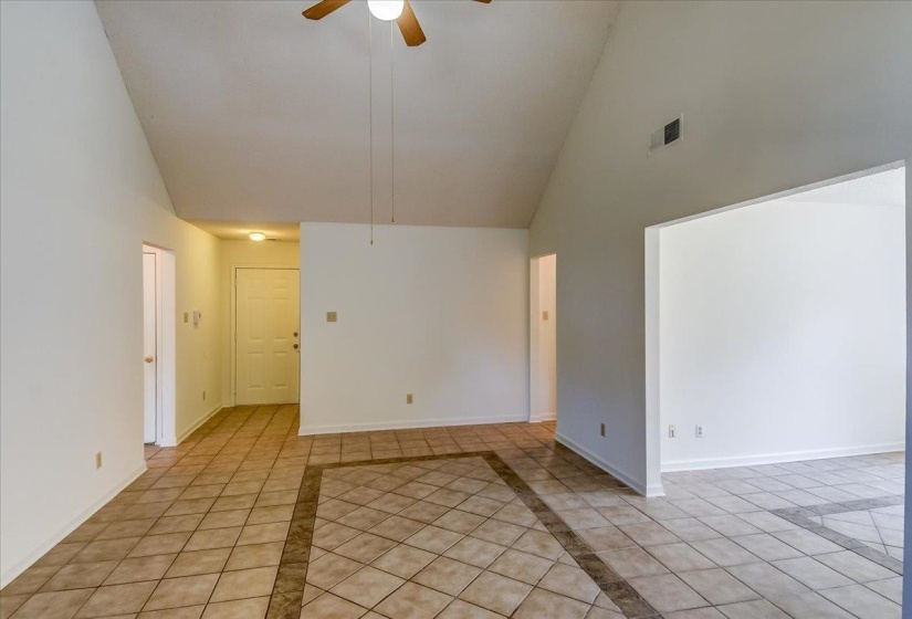 8129 COUNTRY MILL CV, Memphis, Tennessee 38016, 3 Bedrooms Bedrooms, 7 Rooms Rooms,2 BathroomsBathrooms,Residential,For Sale,COUNTRY MILL,10220858