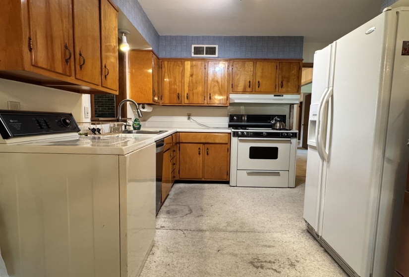430 ROSSER RD, Memphis, Tennessee 38120, 3 Bedrooms Bedrooms, 7 Rooms Rooms,2 BathroomsBathrooms,Residential,For Sale,ROSSER,10220860
