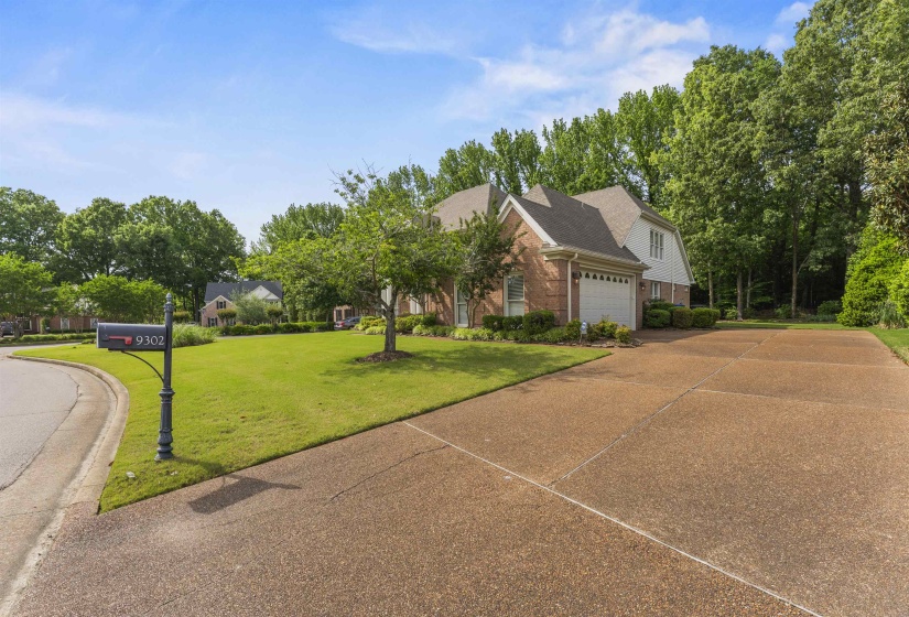 9302 CANABRIDGE DR, Lakeland, Tennessee 38002, 5 Bedrooms Bedrooms, 8 Rooms Rooms,3.1 BathroomsBathrooms,Residential,For Sale,CANABRIDGE,10220861