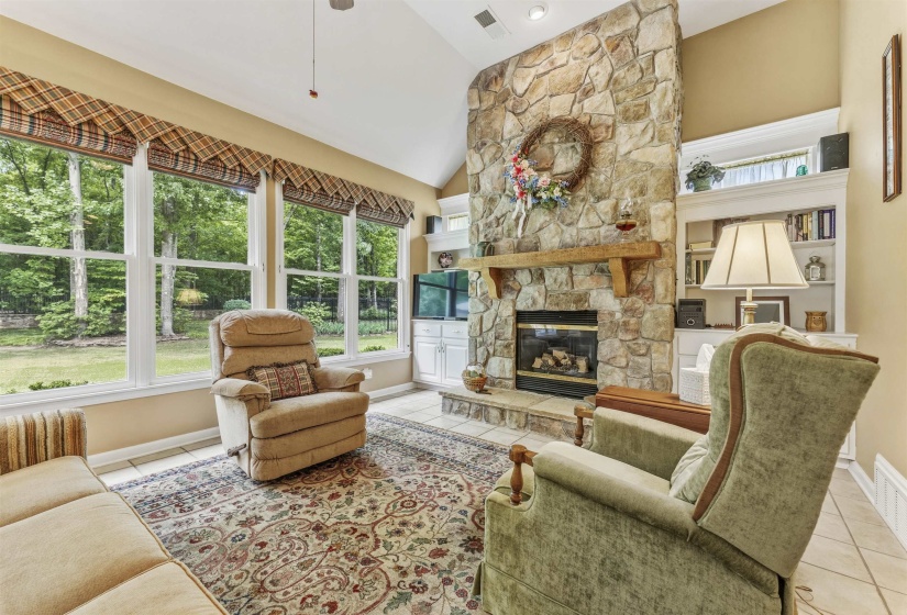 9302 CANABRIDGE DR, Lakeland, Tennessee 38002, 5 Bedrooms Bedrooms, 8 Rooms Rooms,3.1 BathroomsBathrooms,Residential,For Sale,CANABRIDGE,10220861