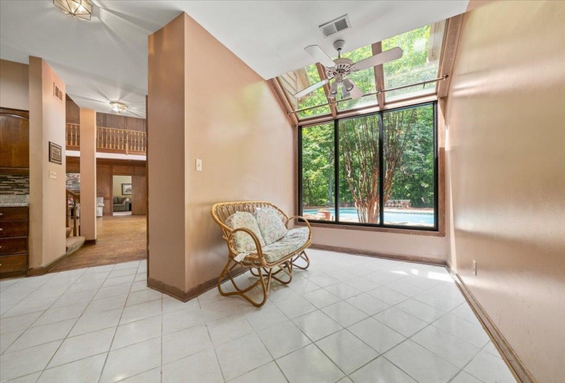 5992 MANOR CV, Memphis, Tennessee 38120, 6 Bedrooms Bedrooms, 12 Rooms Rooms,4 BathroomsBathrooms,Residential,For Sale,MANOR,10220862