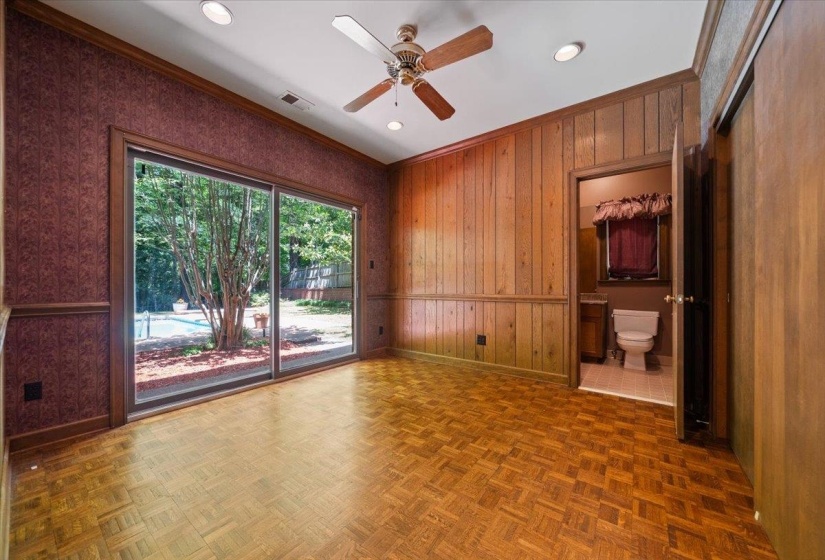 5992 MANOR CV, Memphis, Tennessee 38120, 6 Bedrooms Bedrooms, 12 Rooms Rooms,4 BathroomsBathrooms,Residential,For Sale,MANOR,10220862