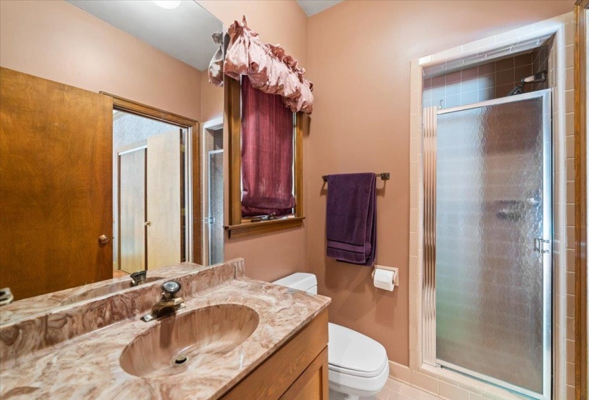 5992 MANOR CV, Memphis, Tennessee 38120, 6 Bedrooms Bedrooms, 12 Rooms Rooms,4 BathroomsBathrooms,Residential,For Sale,MANOR,10220862