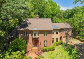 5992 MANOR CV, Memphis, Tennessee 38120, 6 Bedrooms Bedrooms, 12 Rooms Rooms,4 BathroomsBathrooms,Residential,For Sale,MANOR,10220862