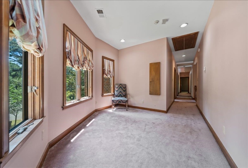 5992 MANOR CV, Memphis, Tennessee 38120, 6 Bedrooms Bedrooms, 12 Rooms Rooms,4 BathroomsBathrooms,Residential,For Sale,MANOR,10220862