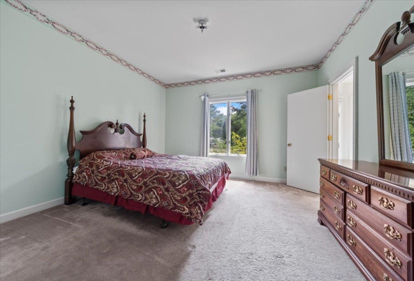 5992 MANOR CV, Memphis, Tennessee 38120, 6 Bedrooms Bedrooms, 12 Rooms Rooms,4 BathroomsBathrooms,Residential,For Sale,MANOR,10220862