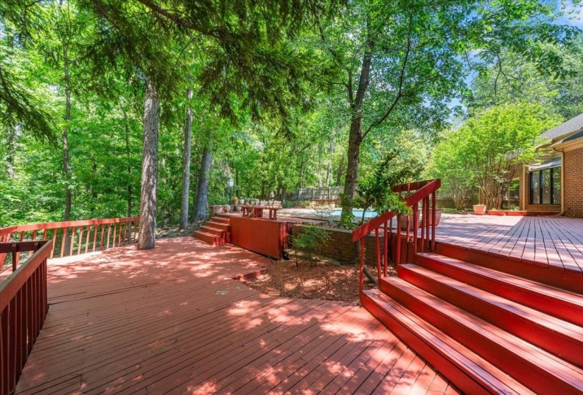5992 MANOR CV, Memphis, Tennessee 38120, 6 Bedrooms Bedrooms, 12 Rooms Rooms,4 BathroomsBathrooms,Residential,For Sale,MANOR,10220862