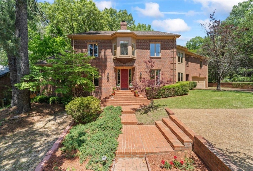 5992 MANOR CV, Memphis, Tennessee 38120, 6 Bedrooms Bedrooms, 12 Rooms Rooms,4 BathroomsBathrooms,Residential,For Sale,MANOR,10220862