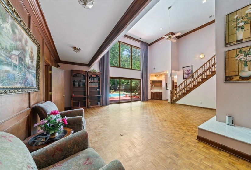 5992 MANOR CV, Memphis, Tennessee 38120, 6 Bedrooms Bedrooms, 12 Rooms Rooms,4 BathroomsBathrooms,Residential,For Sale,MANOR,10220862