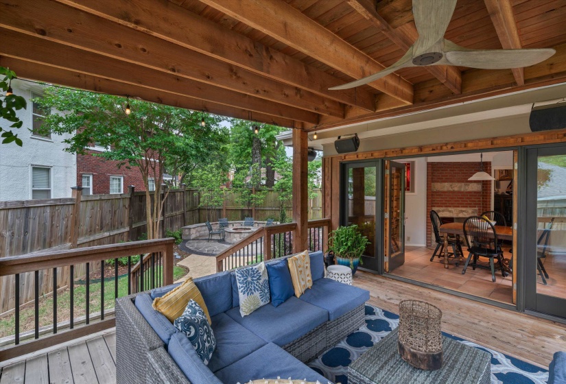 1620 CARR AVE, Memphis, Tennessee 38104, 4 Bedrooms Bedrooms, 8 Rooms Rooms,2.1 BathroomsBathrooms,Residential,For Sale,CARR,10220869