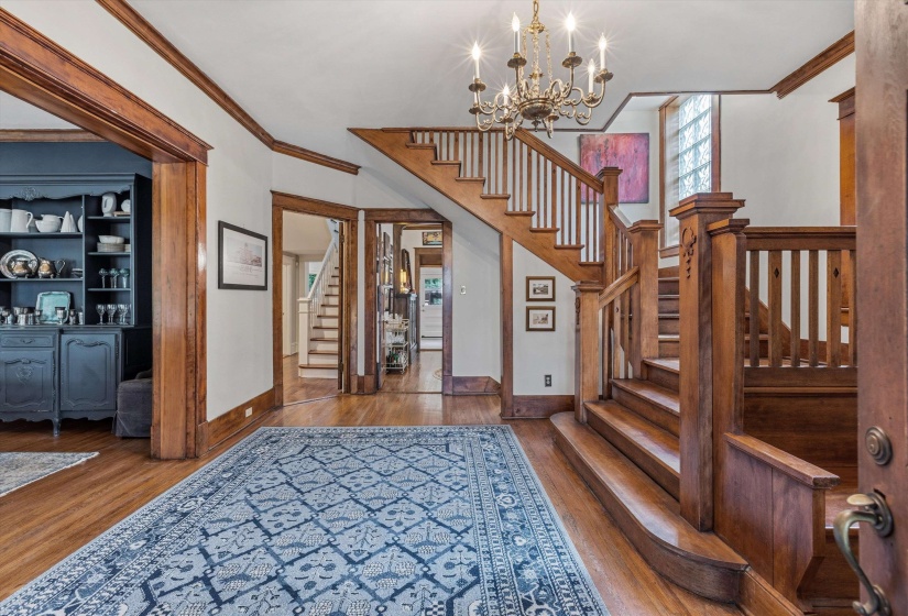 1620 CARR AVE, Memphis, Tennessee 38104, 4 Bedrooms Bedrooms, 8 Rooms Rooms,2.1 BathroomsBathrooms,Residential,For Sale,CARR,10220869