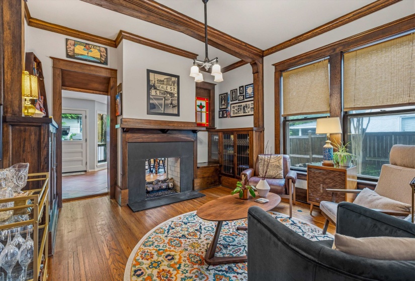 1620 CARR AVE, Memphis, Tennessee 38104, 4 Bedrooms Bedrooms, 8 Rooms Rooms,2.1 BathroomsBathrooms,Residential,For Sale,CARR,10220869