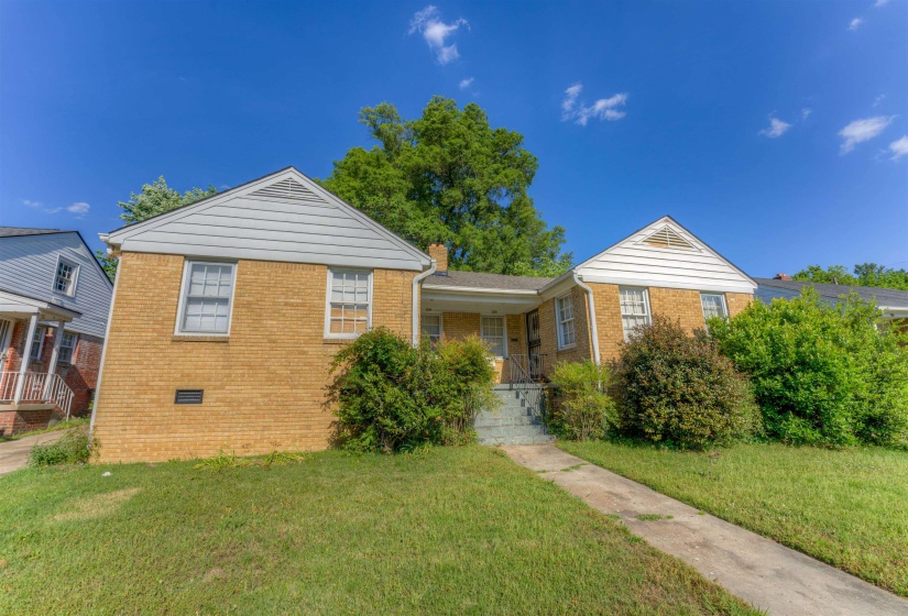 166 ROBERTA DR, Memphis, Tennessee 38112, 2 Bedrooms Bedrooms, ,1 BathroomBathrooms,Duplexes,For Sale,ROBERTA,10220898