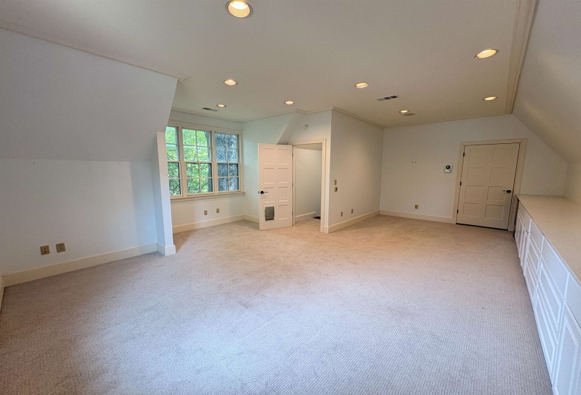 55 ST ANDREWS FWY, Memphis, Tennessee 38111, 5 Bedrooms Bedrooms, 10 Rooms Rooms,4.1 BathroomsBathrooms,Rental Properties,For Sale,ST ANDREWS,10220877