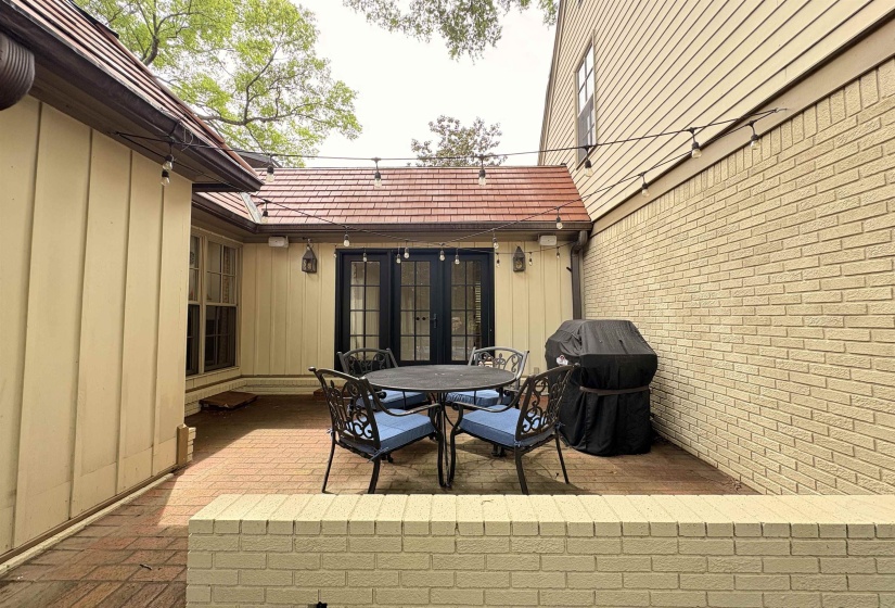 55 ST ANDREWS FWY, Memphis, Tennessee 38111, 5 Bedrooms Bedrooms, 10 Rooms Rooms,4.1 BathroomsBathrooms,Rental Properties,For Sale,ST ANDREWS,10220877