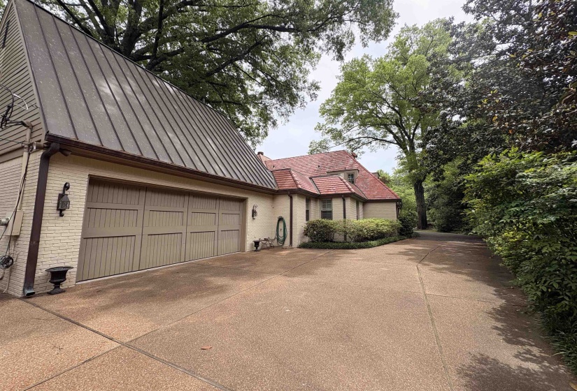 55 ST ANDREWS FWY, Memphis, Tennessee 38111, 5 Bedrooms Bedrooms, 10 Rooms Rooms,4.1 BathroomsBathrooms,Rental Properties,For Sale,ST ANDREWS,10220877