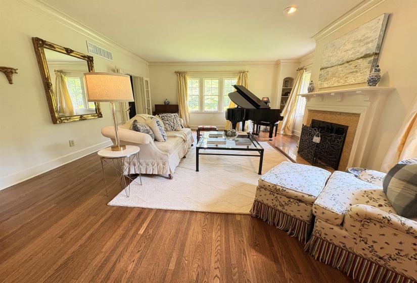 55 ST ANDREWS FWY, Memphis, Tennessee 38111, 5 Bedrooms Bedrooms, 10 Rooms Rooms,4.1 BathroomsBathrooms,Rental Properties,For Sale,ST ANDREWS,10220877