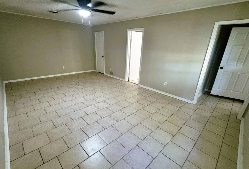 4535 VIOLET CV, Memphis, Tennessee 38122, 3 Bedrooms Bedrooms, 8 Rooms Rooms,2 BathroomsBathrooms,Rental Properties,For Sale,VIOLET,10220881